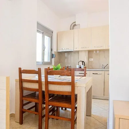 Apartment Stylish Extra - Big 1+1 Himare
